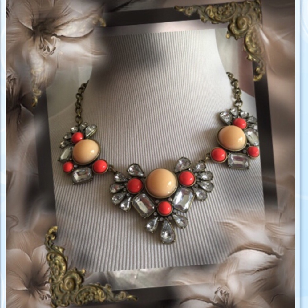 Stunning Statement Necklace